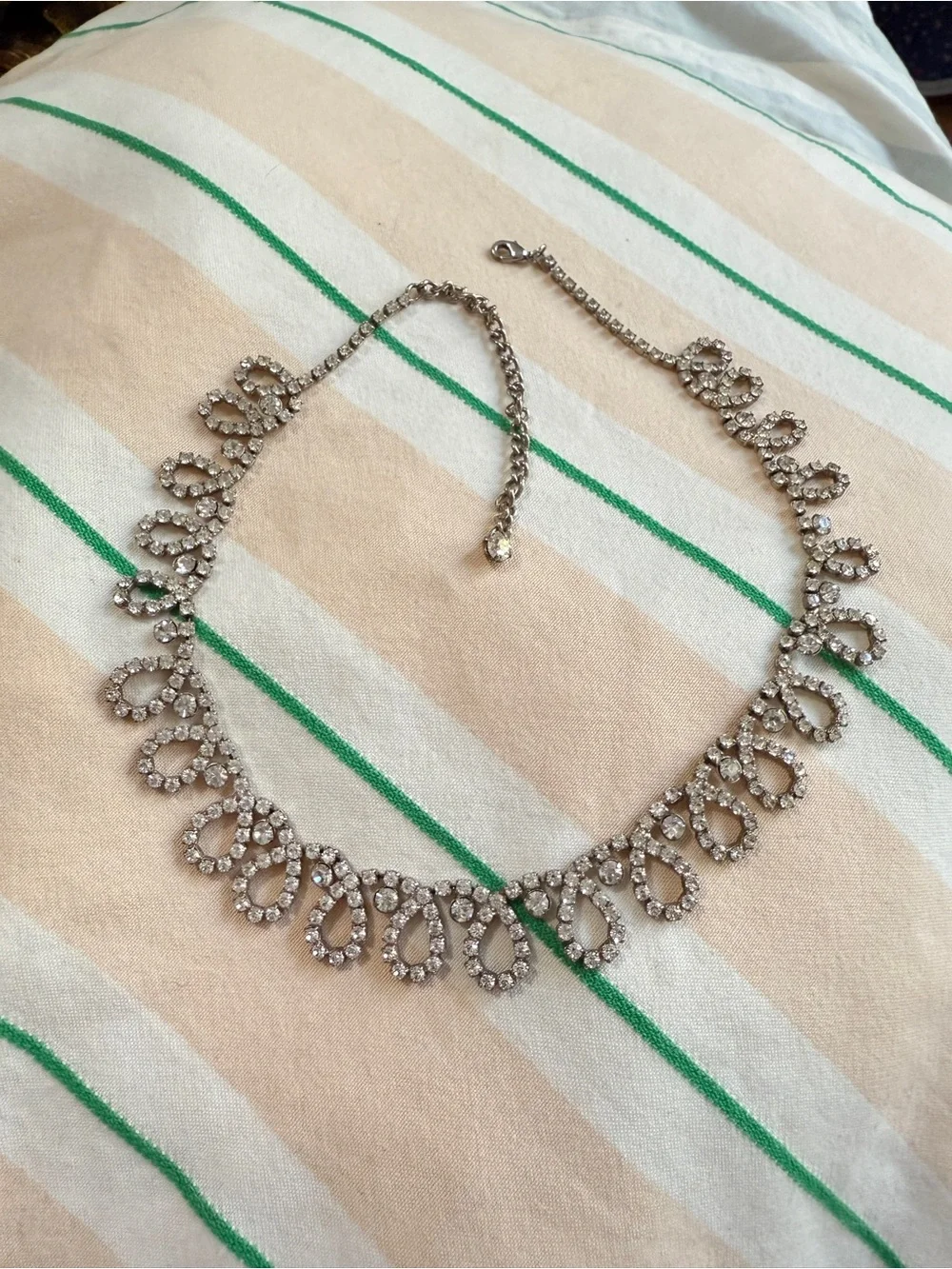 1950s Vintage Rhinestone Hollywood Glamour Elegant Necklace